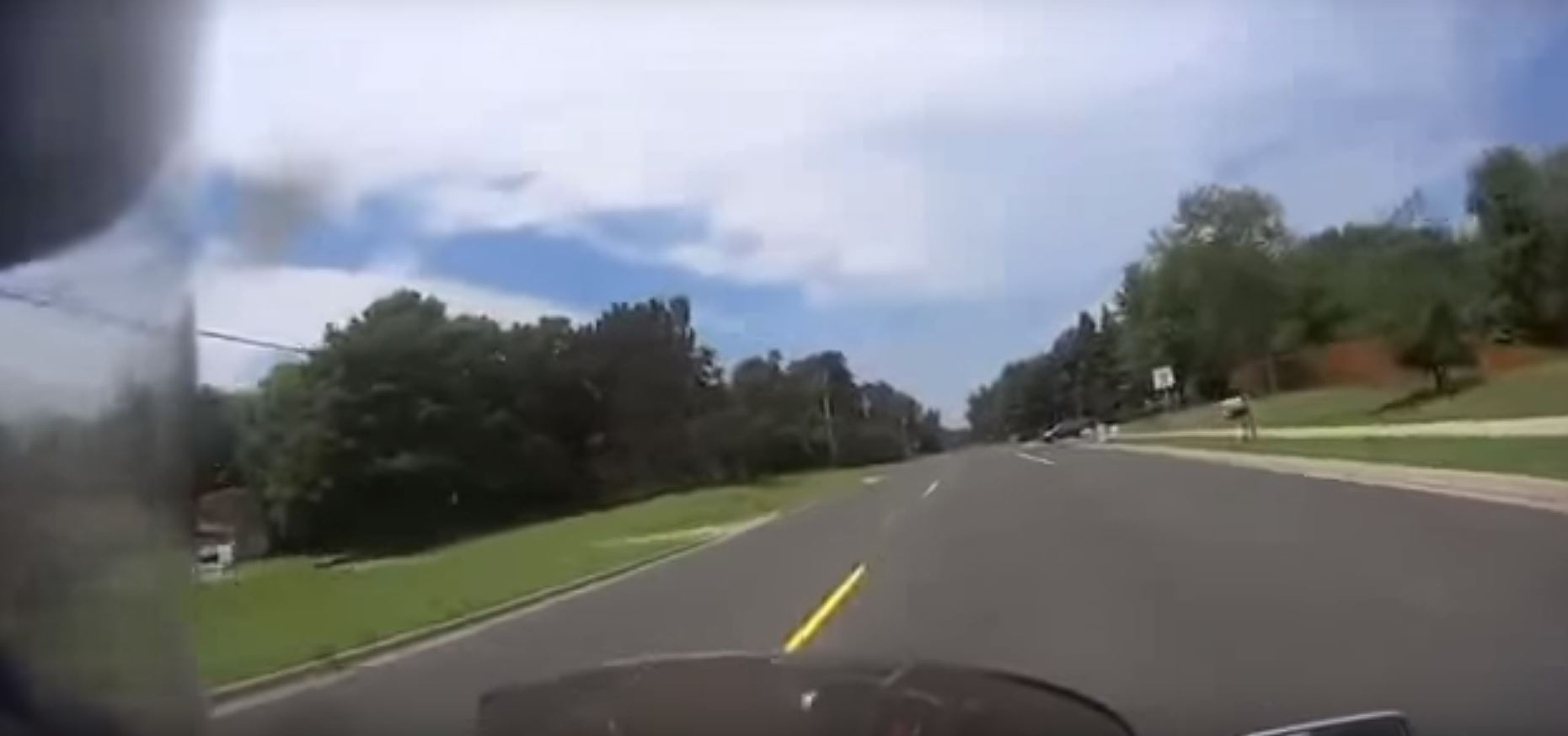 Reminds me of Road Rash for some reason. Credit: motika/YouTube