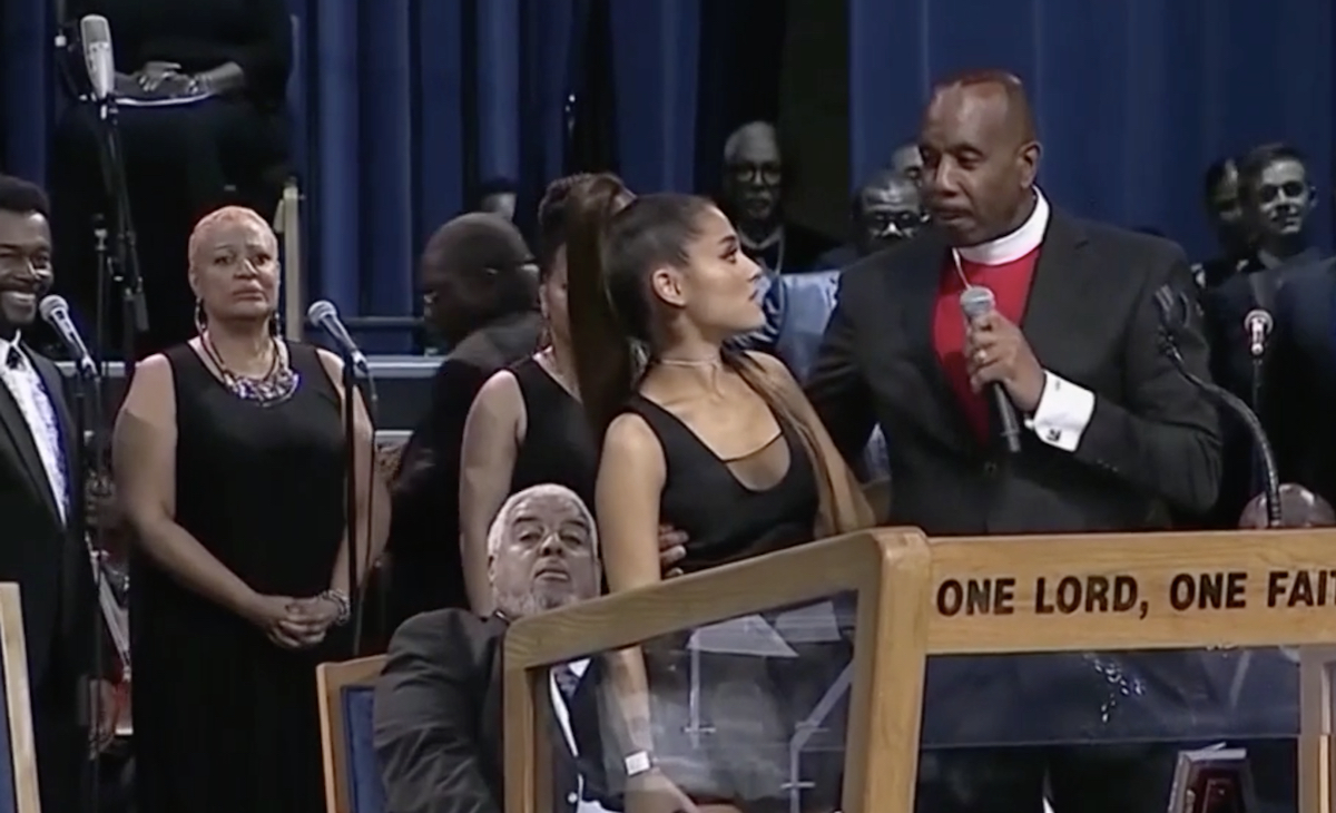 Bishop apologises after being caught groping Ariana Grande at Aretha Franklin’s funeral