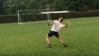 This bloke makes throwing and catching a boomerang look like a thing of beauty!