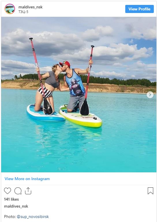 Russian Instagram Influencers Have Been Posing In A Toxic Lake