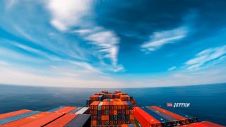 Bloke creates incredible 4k timelapse of 30 days at sea on cargo ship