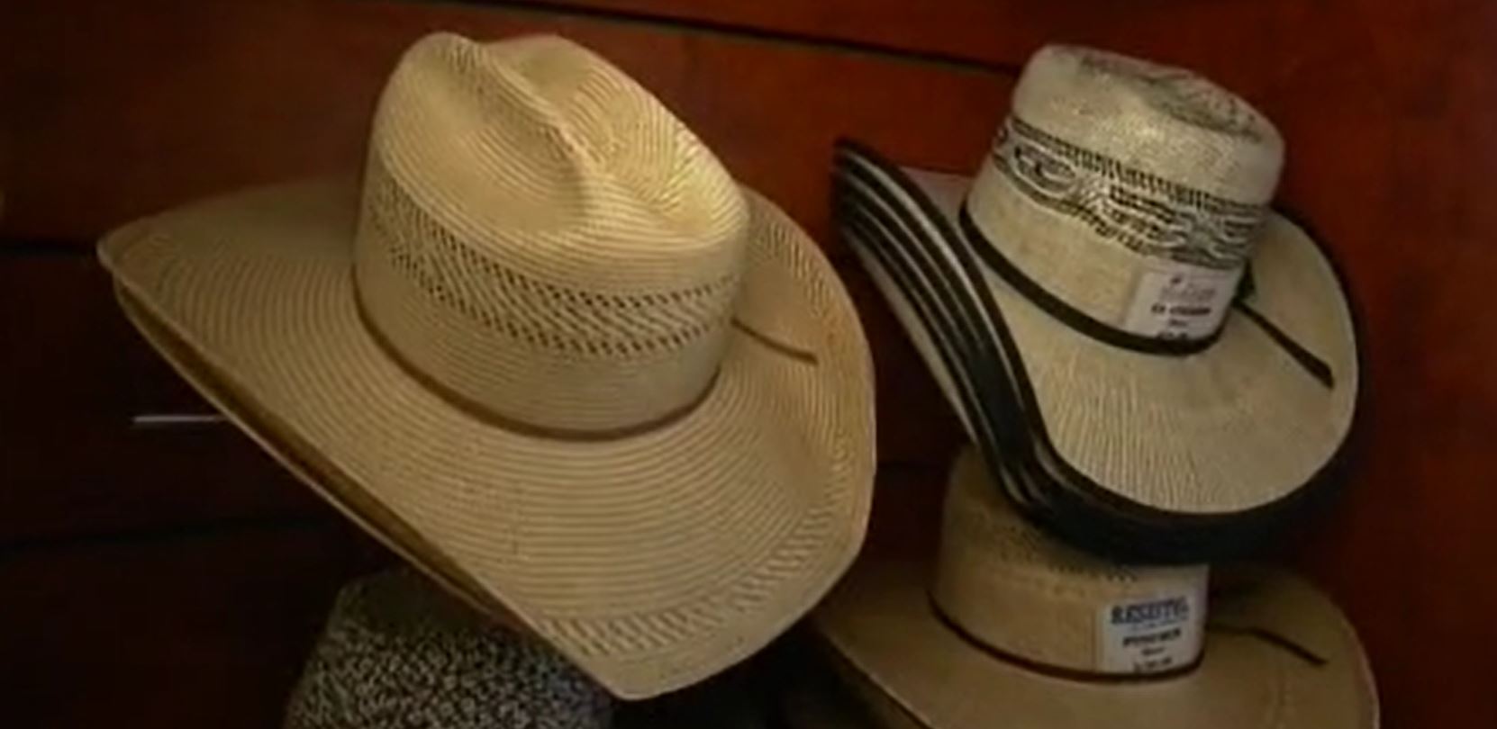 Australian bloke used a Wheelie Bin to nick $10k worth of cowboy hats