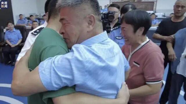Father reunites with abducted son after spending 24 years searching for him