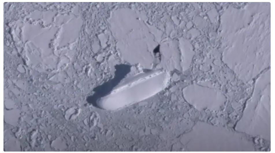 Google Earthers find mysterious “ice ship” in the Antarctic